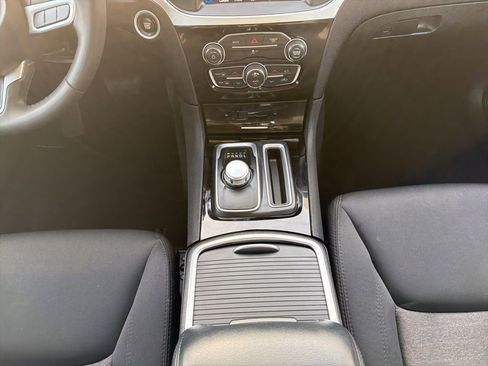 Used 2023 Chrysler 300 Touring RWD image 26