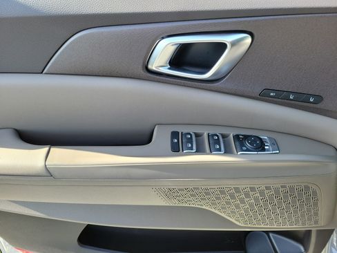 New 2026 Kia Carnival SX FWD image 12