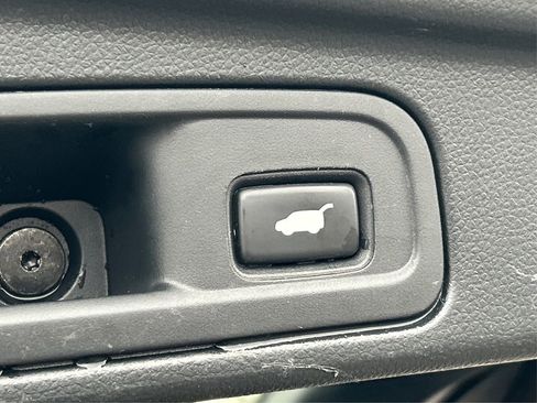 Used 2020 Honda Pilot Touring image 14