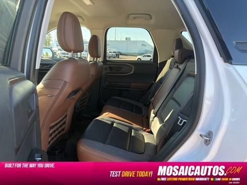 Used 2023 Ford Bronco Sport Outer Banks w/ Tech Package AWD/4WD image 6