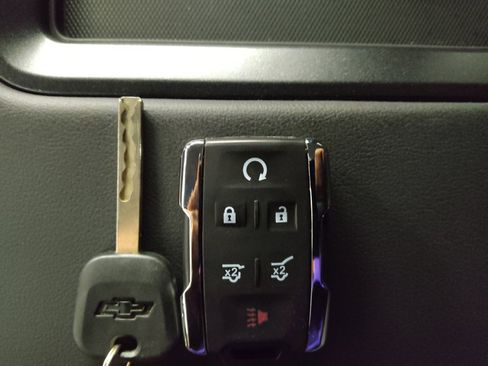 Used 2019 Chevrolet Tahoe LT image 32