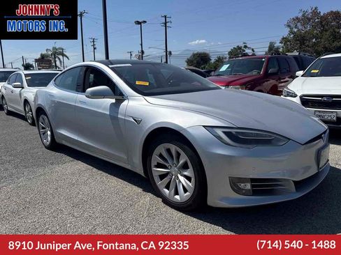 Used 2017 Tesla Model S 75 RWD image 1