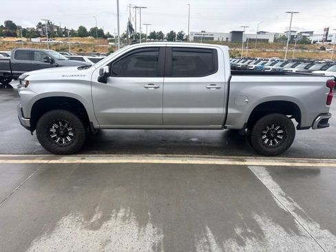 Used 2021 Chevrolet Silverado 1500 LT AWD/4WD image 8