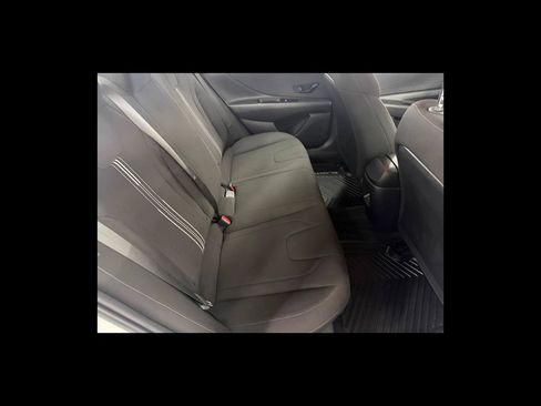 Used 2025 Hyundai Elantra Sport FWD image 19
