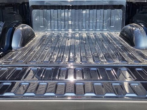 Used 2026 RAM 1500 Laramie w/ Night Edition image 31