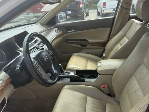 Used 2010 Honda Accord EX-L image 11