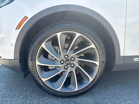 Used 2022 Lincoln Nautilus Reserve w/ Equipment Group 201A FWD image 10
