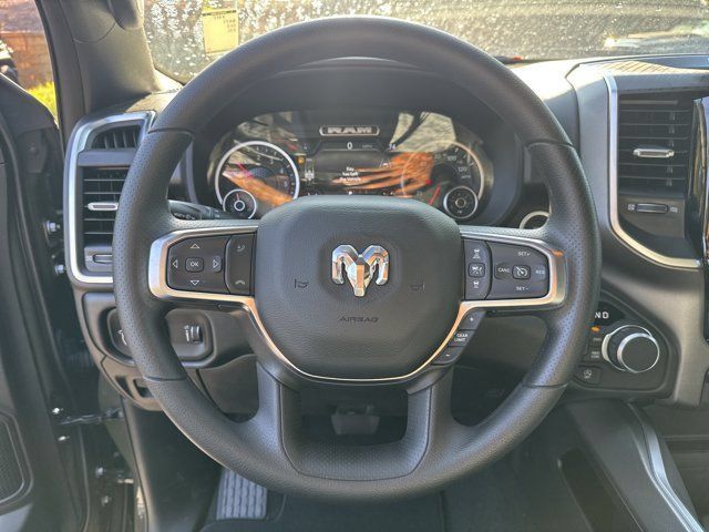 New 2026 RAM 1500 Express AWD/4WD image 22