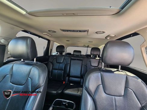 Used 2021 Kia Telluride EX w/ Towing Package AWD/4WD image 30
