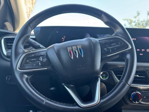 Used 2025 Buick Encore GX Preferred FWD image 28