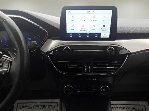Used 2021 Ford Escape Titanium AWD/4WD image 14