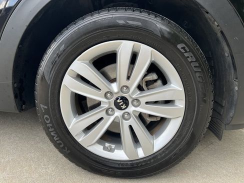 Used 2017 Kia Sportage LX w/ LX Popular Package FWD image 12