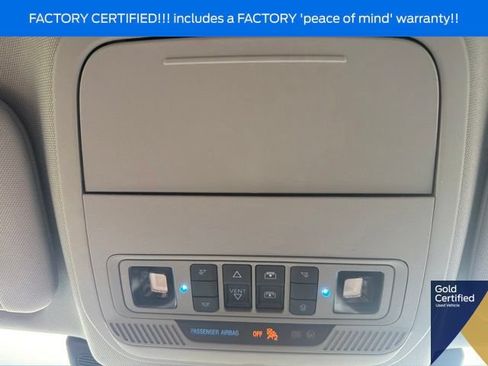 Used 2023 Ford Explorer XLT w/ Equipment Group 202A AWD/4WD image 43