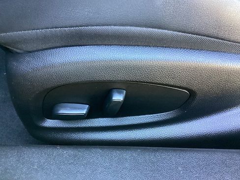 Used 2021 Chevrolet Camaro LT w/ RS Package image 10