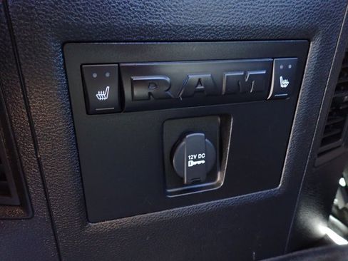 Used 2016 RAM 1500 Laramie w/ Convenience Group AWD/4WD image 11
