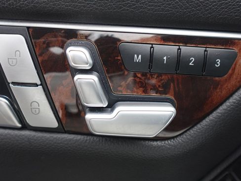 Used 2014 Mercedes-Benz C 250 Sedan image 14