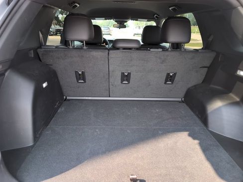 Used 2025 GMC Terrain Elevation w/ Elevation Premium Package AWD/4WD image 10