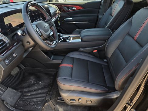 New 2026 Chevrolet Traverse RS w/ LPO, Floor Liner Package image 12
