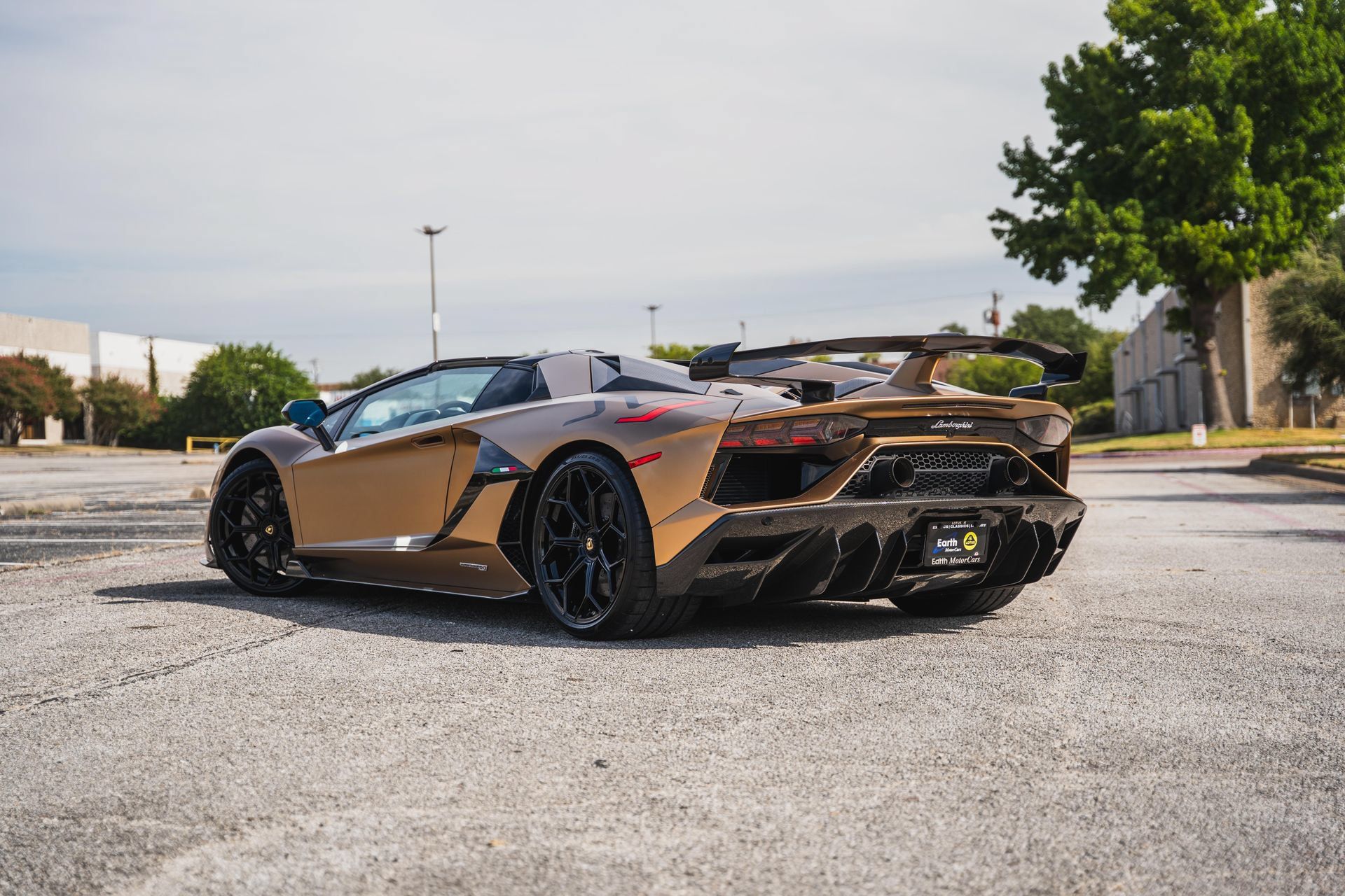 Used 2021 Lamborghini Aventador SVJ AWD/4WD image 20