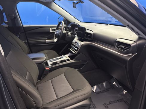 Used 2022 Ford Explorer XLT w/ Class IV Trailer Tow Package image 23