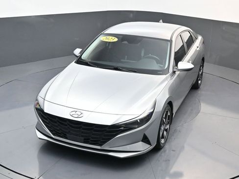 Used 2023 Hyundai Elantra SEL w/ Convenience Package image 26