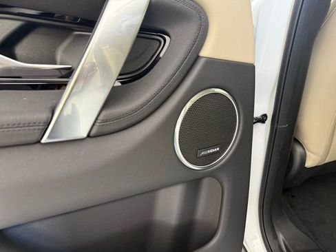 Certified 2025 Land Rover Discovery Sport S image 25