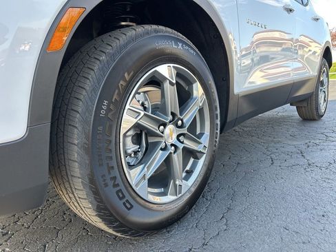 New 2026 Chevrolet Blazer LT w/ LPO, Floor Liner Package AWD/4WD image 11
