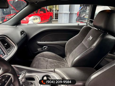 Used 2018 Dodge Challenger R/T Scat Pack w/ Leather Interior Group image 20