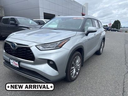 Used 2021 Toyota Highlander Platinum