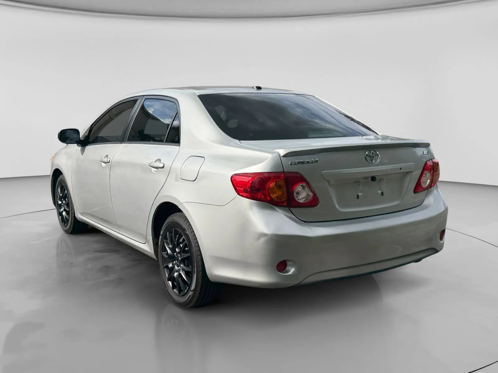 Used 2009 Toyota Corolla XLE FWD image 3
