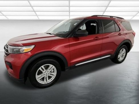 Certified 2024 Ford Explorer XLT AWD/4WD image 4
