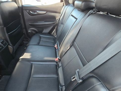 Used 2022 Nissan Rogue Sport SL image 11