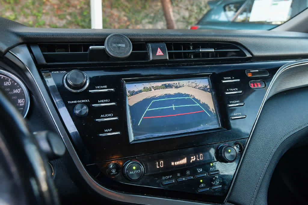 Used 2019 Toyota Camry SE w/ Protection Package (Q2) FWD image 20