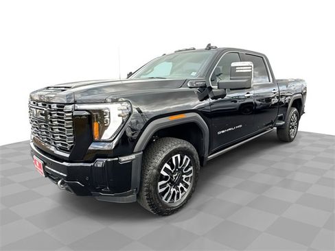 Used 2025 GMC Sierra 2500 Denali Ultimate w/ Snow Plow Prep/Camper Package image 1