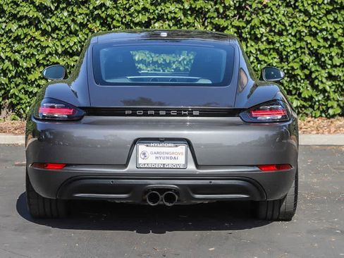 Used 2021 Porsche 718 Cayman RWD image 7