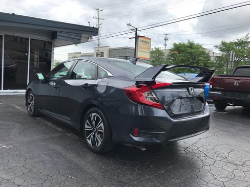 Used 2017 Honda Civic EX-T image 4