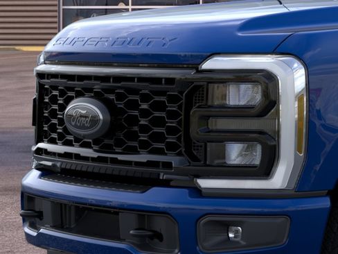 New 2026 Ford F250 XLT w/ XLT Premium Package AWD/4WD image 17
