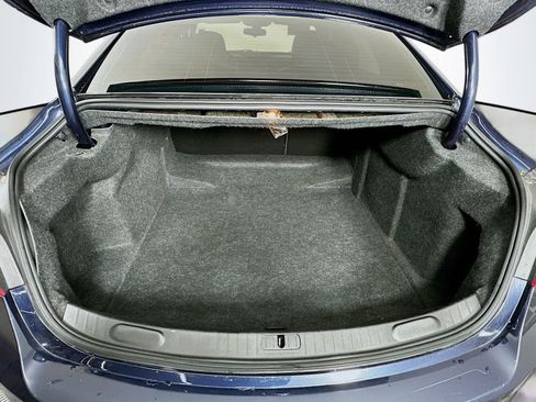 Used 2018 Chevrolet Impala LT image 26