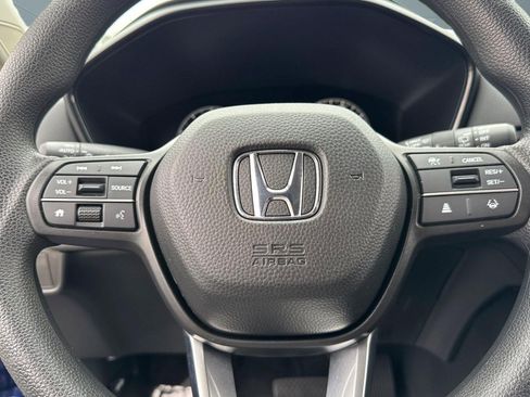 Used 2025 Honda CR-V EX image 10