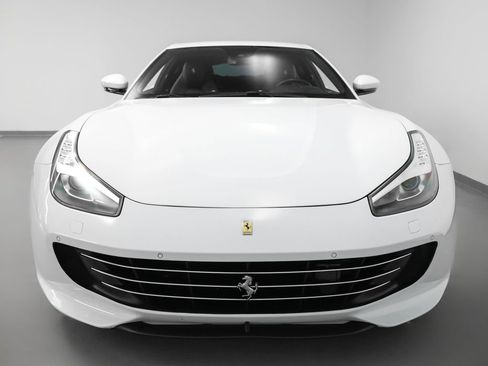 Certified 2020 Ferrari GTC4Lusso V12 image 10