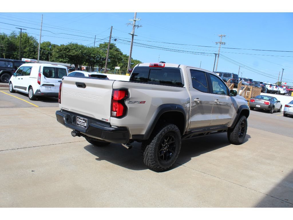 New 2026 Chevrolet Colorado ZR2 w/ Midnight Edition AWD/4WD image 5
