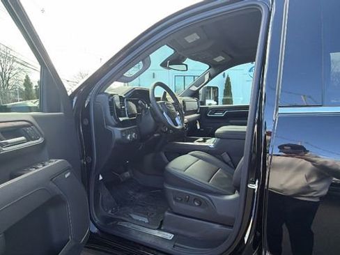 New 2026 GMC Sierra 2500 SLT w/ SLT Convenience Package AWD/4WD image 13
