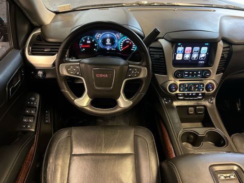 Used 2017 GMC Yukon SLT w/ Open Road Package RWD image 19