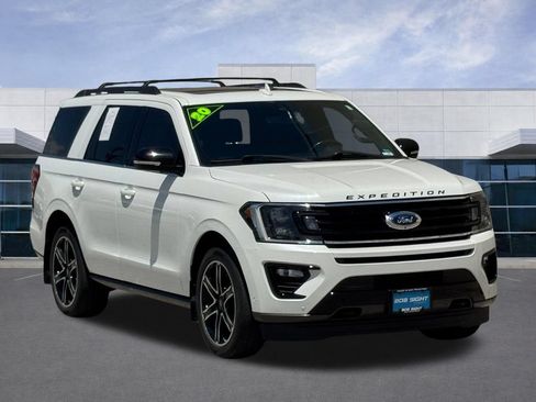 Used 2020 Ford Expedition Limited w/ Equipment Group 303A AWD/4WD image 2