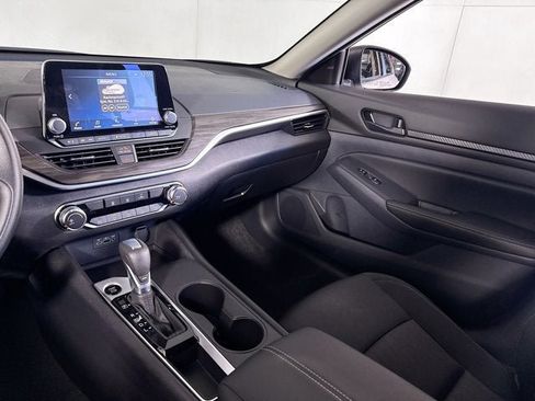 New 2026 Nissan Altima 2.5 SV FWD image 18