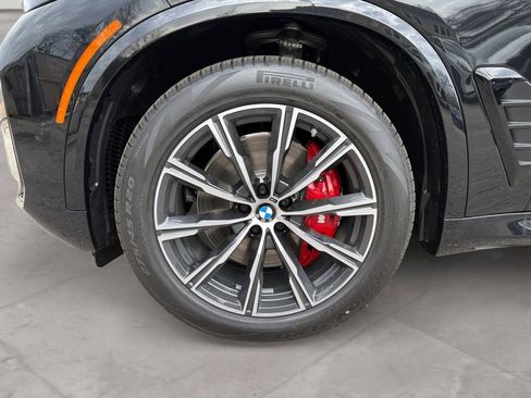 New 2026 BMW X5 xDrive40i w/ M Sport Package AWD/4WD image 14