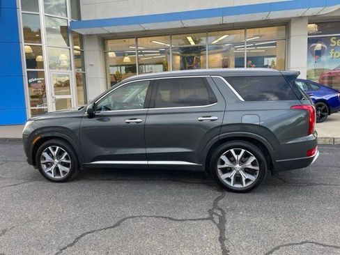 Used 2022 Hyundai Palisade Limited w/ Cargo Package AWD/4WD image 2