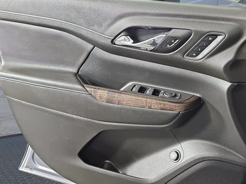 Used 2020 GMC Acadia Denali w/ Trailering Package FWD image 31