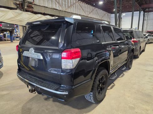Used 2011 Toyota 4Runner SR5 w/ Premium Pkg w/Leather AWD/4WD image 2