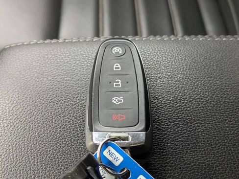 Used 2019 Ford Escape SEL FWD image 33